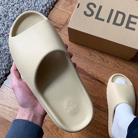 Yeezy bone slides - Picture 2 of 4